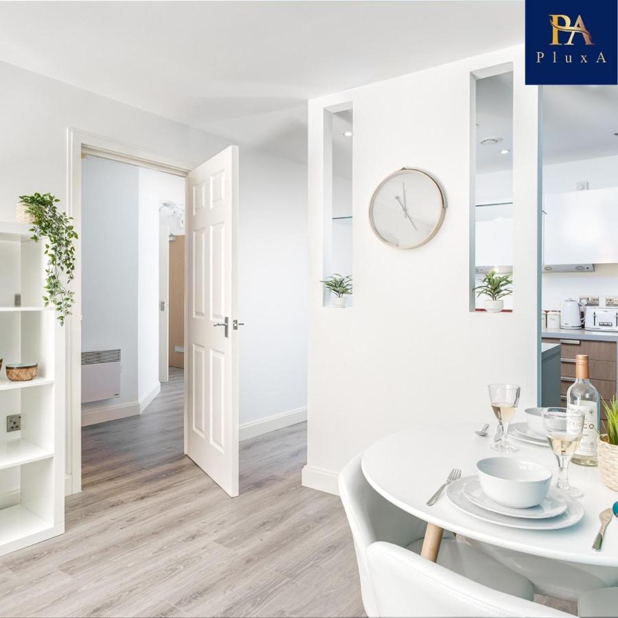 Pluxa Vivid Veranda Beautiful City Centre Apartment With Free Parking Birmingham Exteriér fotografie